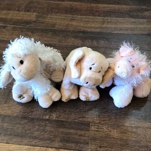 Three webkinz: sheep and two pigs